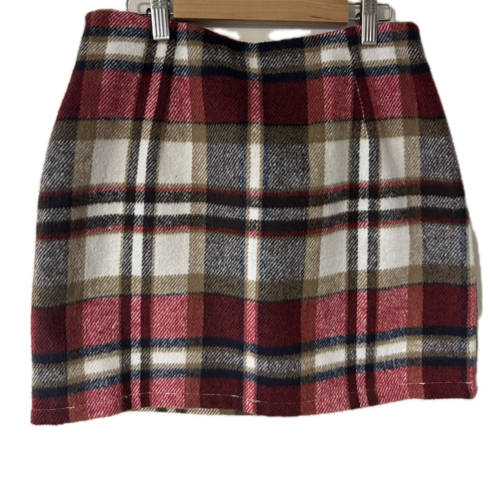 Chic Tartan Mini Skirt - Red, White, Black, Brown